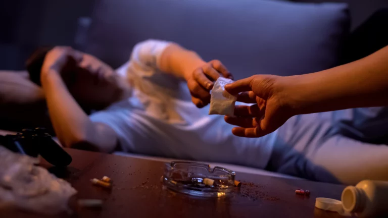 According to the latest 2023 report, 0.42% of 12 to 17-year-olds in the U.S. used cocaine in the last year, with 1.6% of all 12th graders trying crack cocaine at least once.
